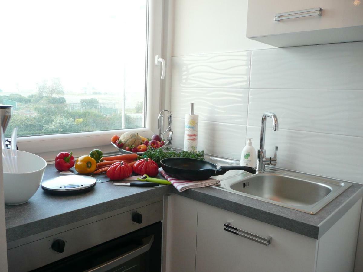 Escale Marine A Calais 4 Etoiles Apartment Bagian luar foto